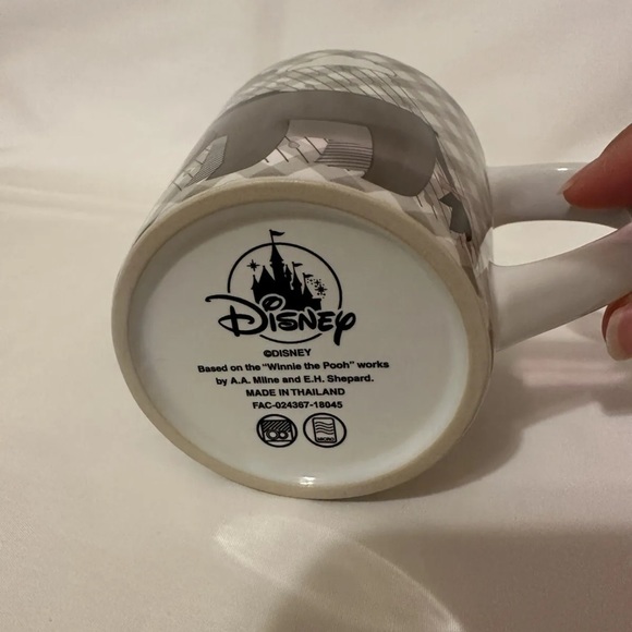 Eeyore Mug (Disney) - Picture 7 of 7